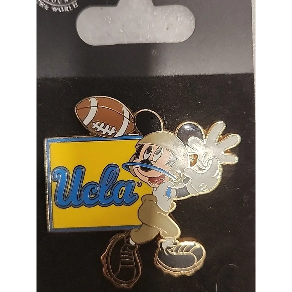 Disney Pin UCLA Bruins Mickey Mouse Football Collegiate Licensed 2008 Enamel